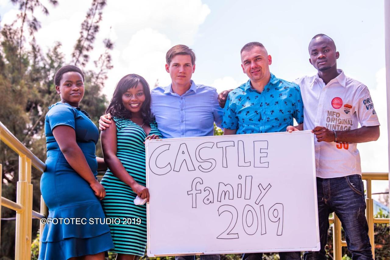 Хостел Kigali Castle Экстерьер фото